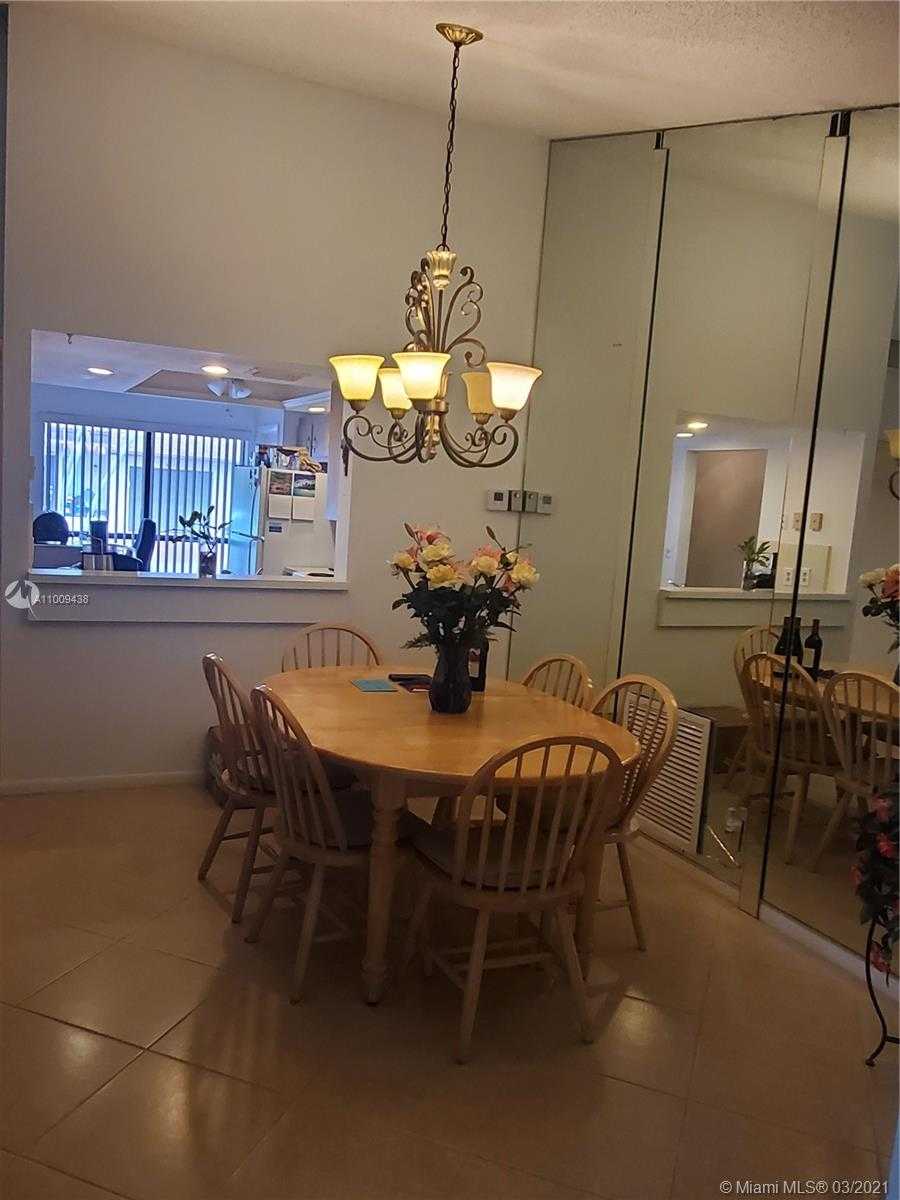 Small Image of 2030 SOUTH WEST 16TH PL, Deerfield Beach Number 5