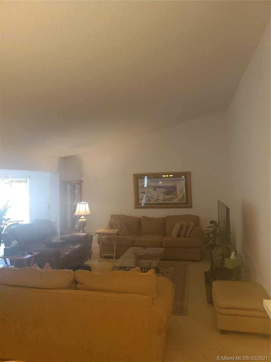 Small Image of 2030 SOUTH WEST 16TH PL, Deerfield Beach Number 8
