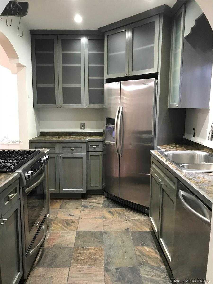 Small Image of 4095 HARDIE AVE, Miami Number 7