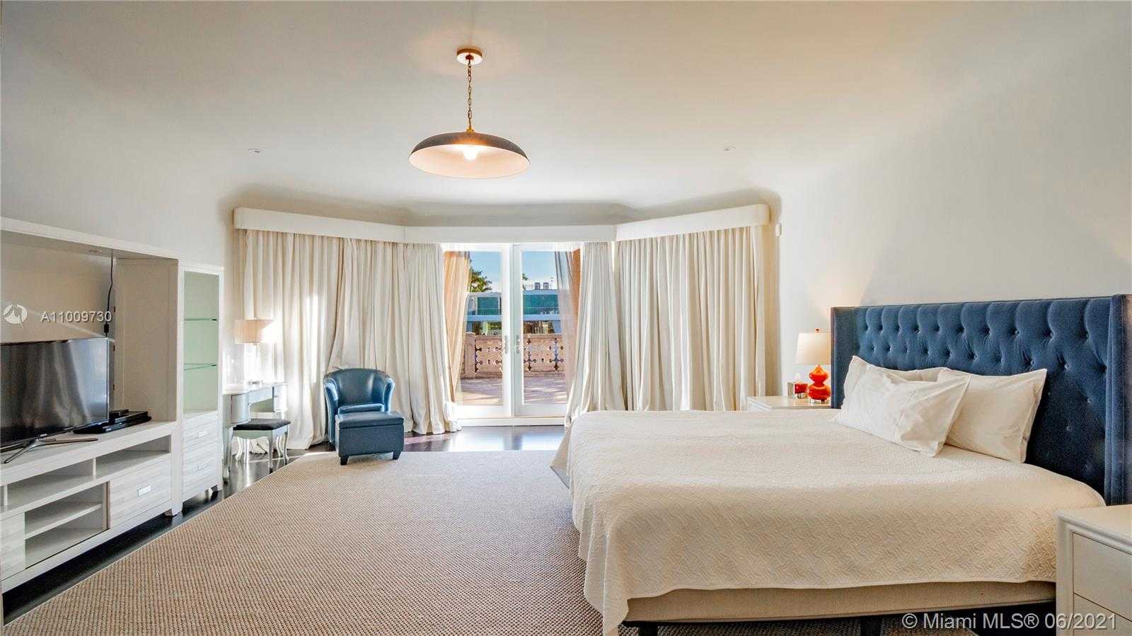 Small Image of 1410 WEST 25TH ST, Miami Beach Number 24
