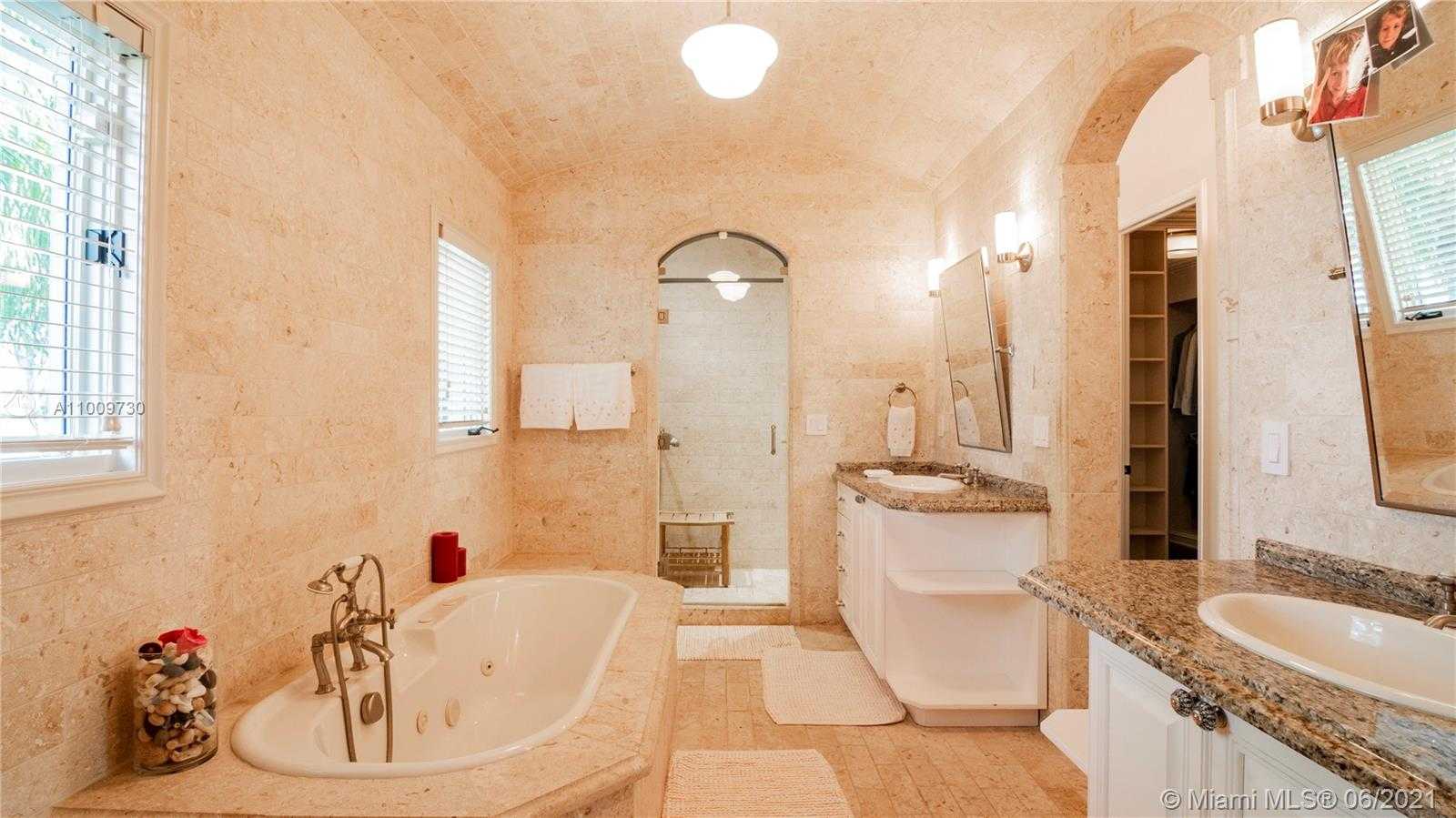 Small Image of 1410 WEST 25TH ST, Miami Beach Number 26