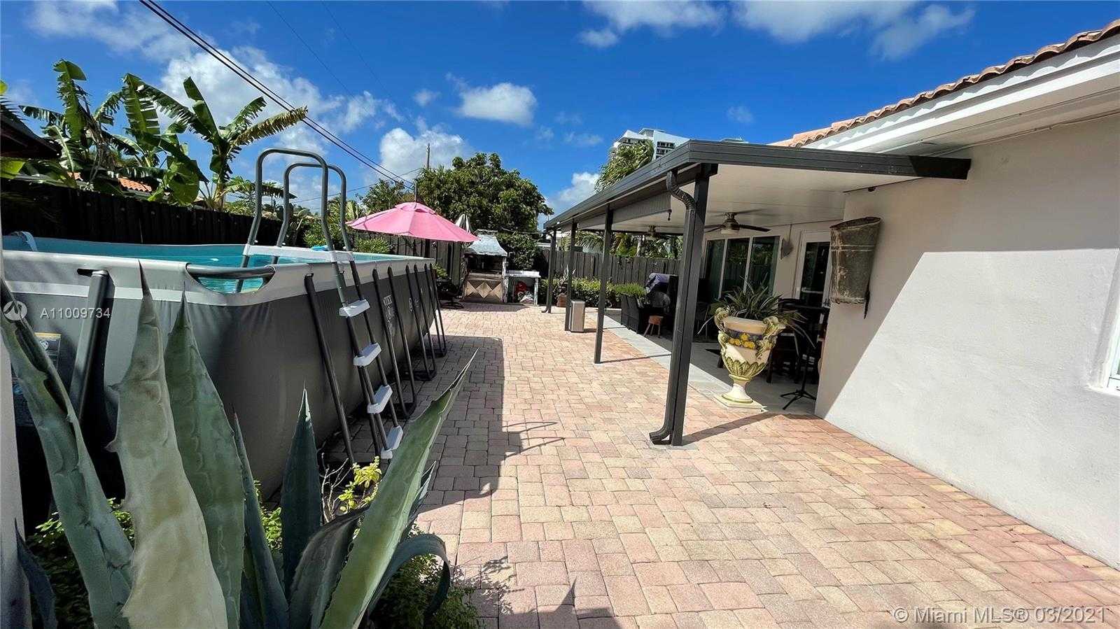 Small Image of 7528 HISPANOLA AVE, North Bay Village Number 21