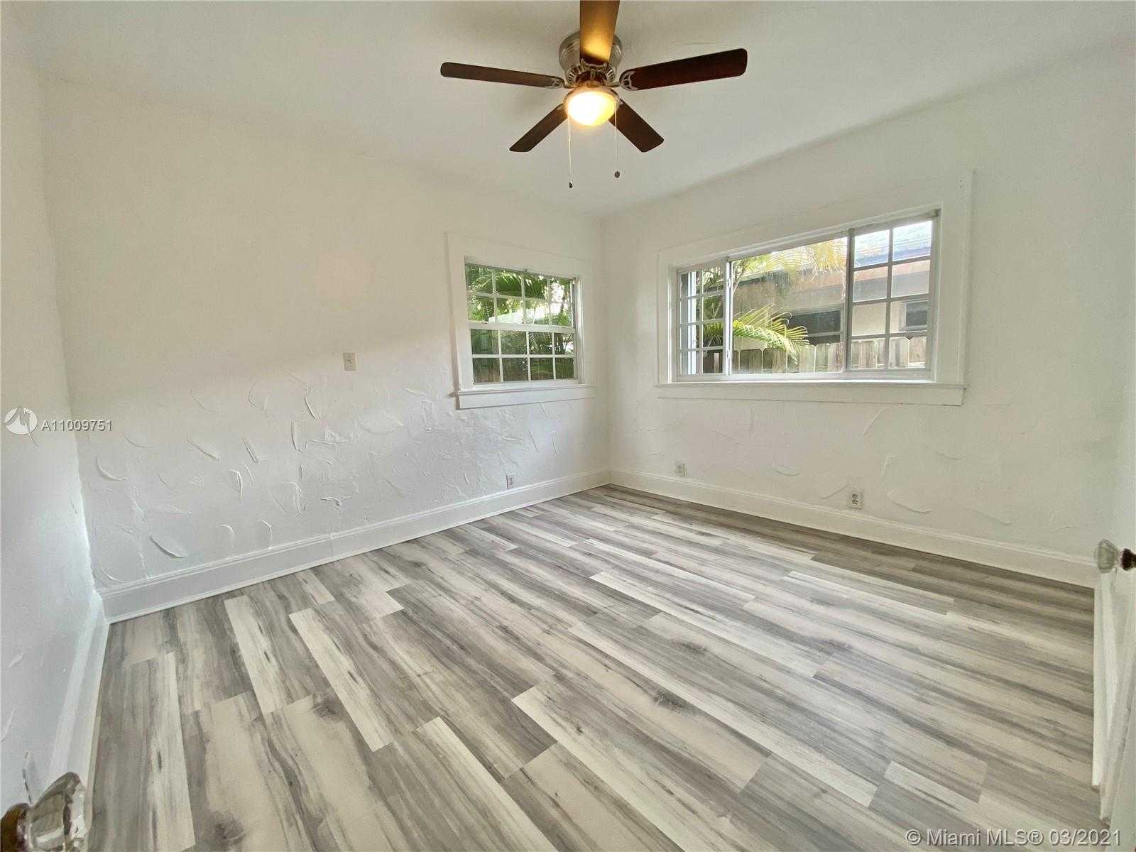 Small Image of 626 NE 4th Ct., Hallandale Beach, FL 33009, USA Number 13
