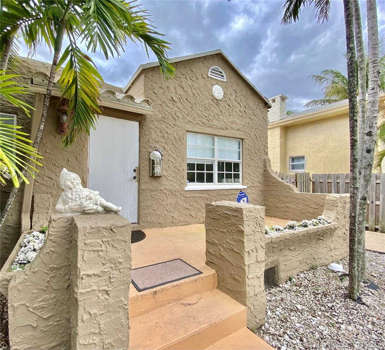 Small Image of 626 NE 4th Ct., Hallandale Beach, FL 33009, USA Number 20