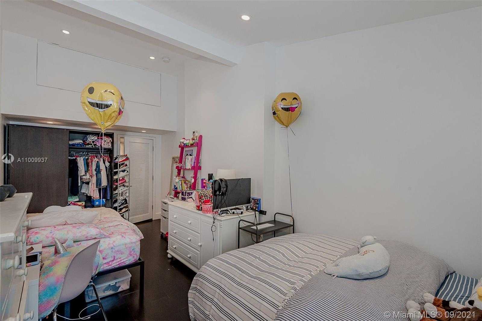 Small Image of 4707 ALTON RD, Miami Beach Number 10
