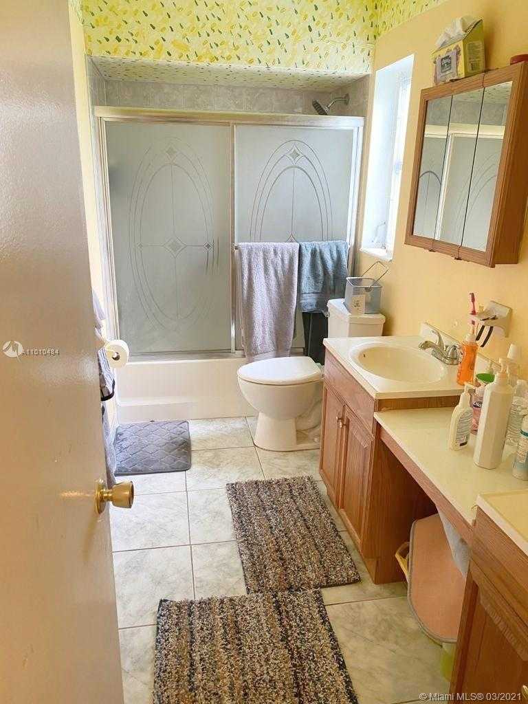 Small Image of 6490 SOUTH WEST 10TH ST, North Lauderdale Number 20