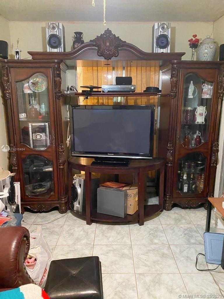Small Image of 6490 SOUTH WEST 10TH ST, North Lauderdale Number 4