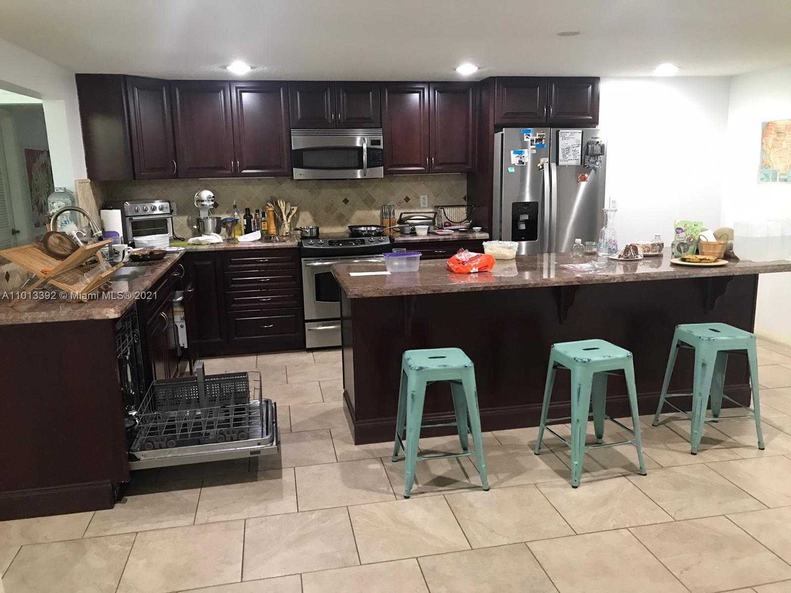 Small Image of 2050 NORTH EAST 196TH TER, North Miami Beach Number 6