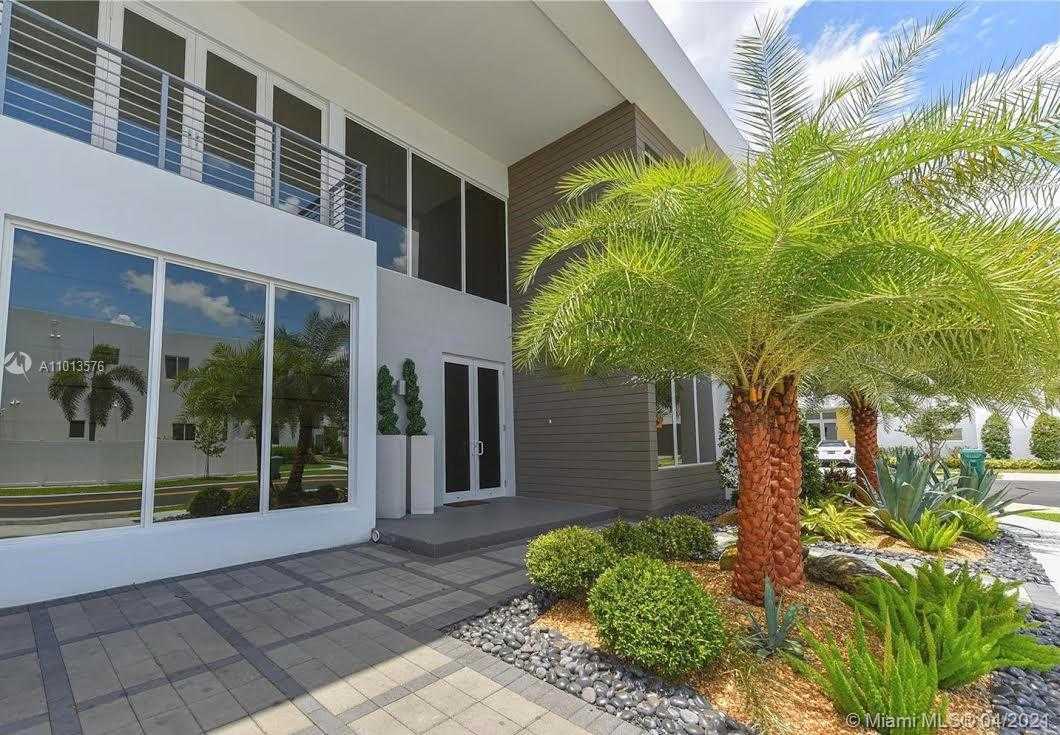 Small Image of 10320 NORTH WEST 74TH TER, Doral Number 20
