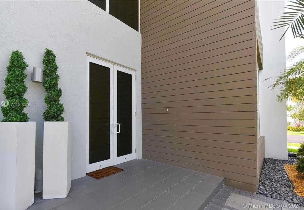 Small Image of 10320 NORTH WEST 74TH TER, Doral Number 22