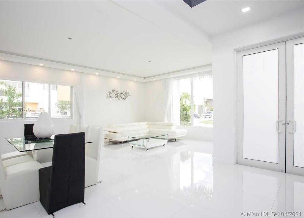 Small Image of 10320 NORTH WEST 74TH TER, Doral Number 5