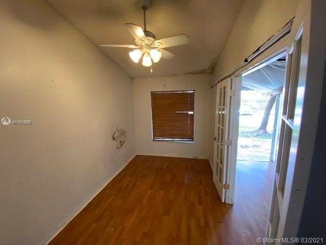 Small Image of 8459 NORTH WEST 189TH ST RD, Hialeah Number 10