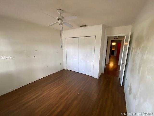 Small Image of 8459 NORTH WEST 189TH ST RD, Hialeah Number 13