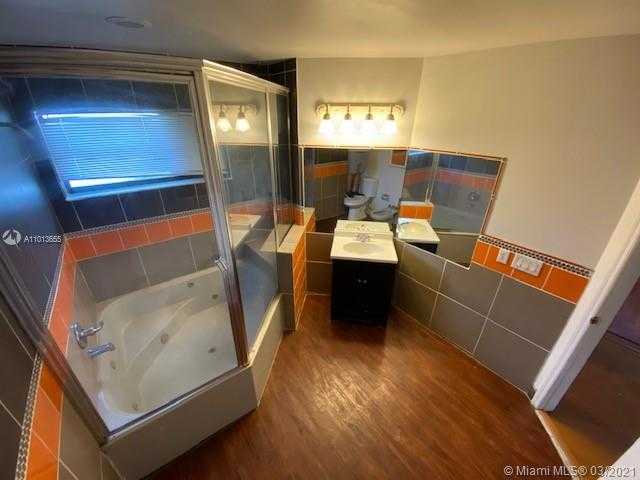 Small Image of 8459 NORTH WEST 189TH ST RD, Hialeah Number 16