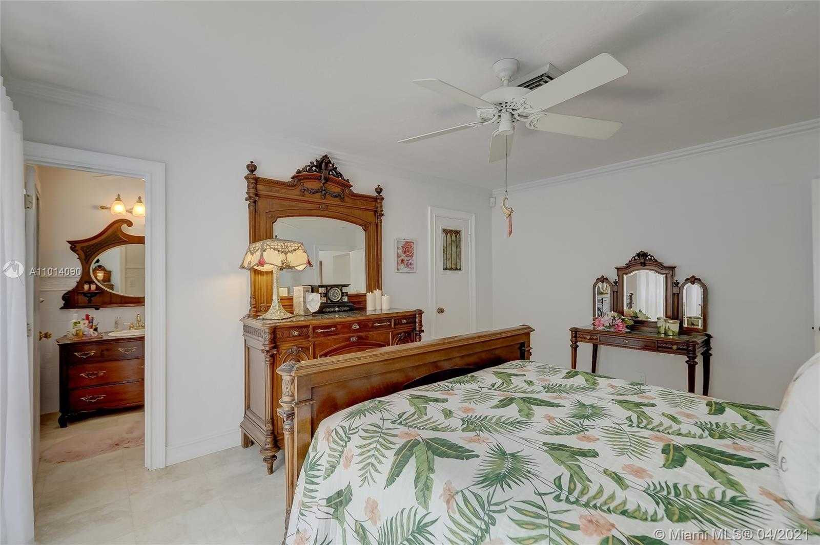 Small Image of 3616 NORTH EAST 25TH AVE, Fort Lauderdale Number 16