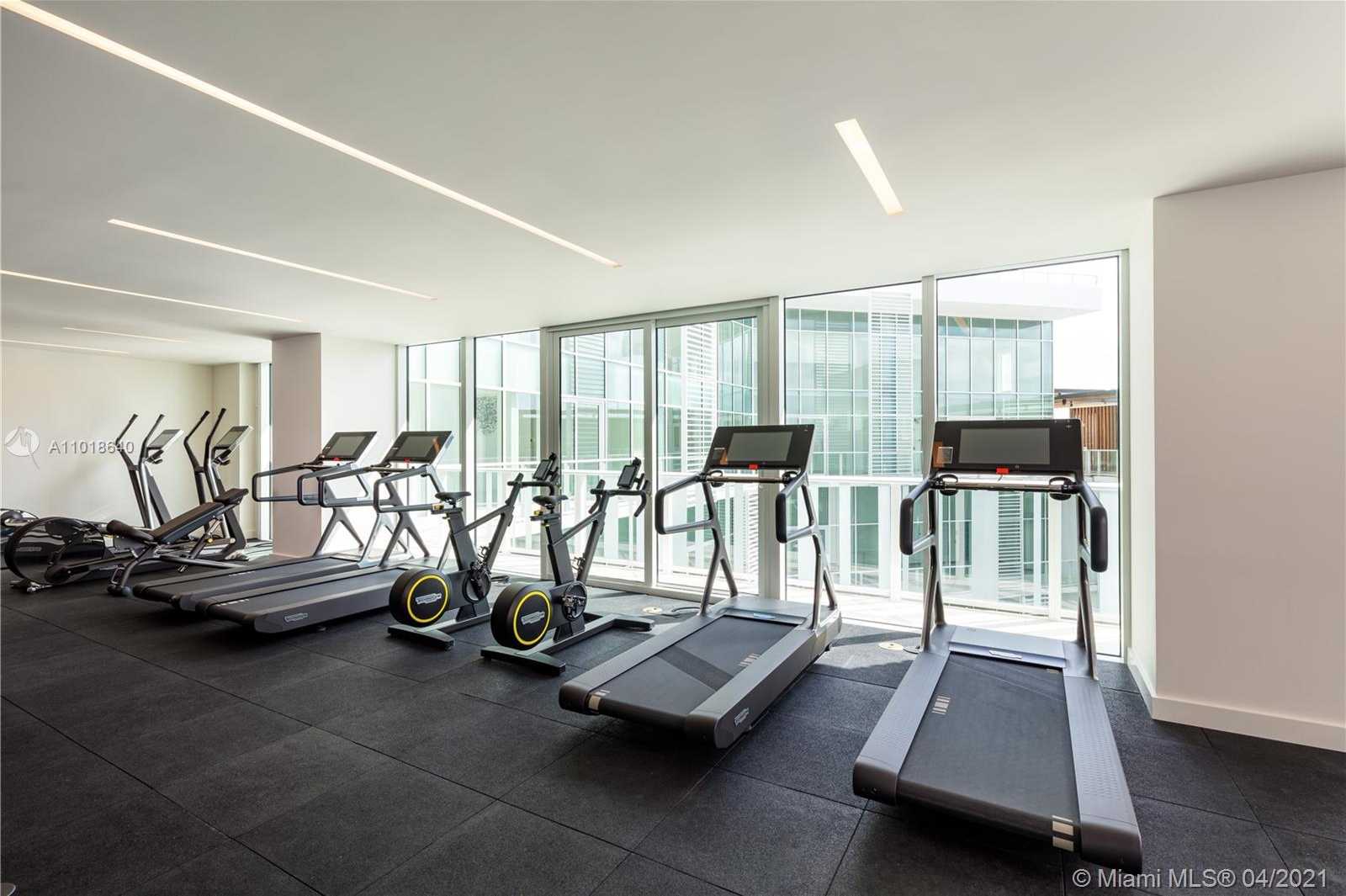 Small Image of 1081 WEST 48 ST, Miami Beach Number 9