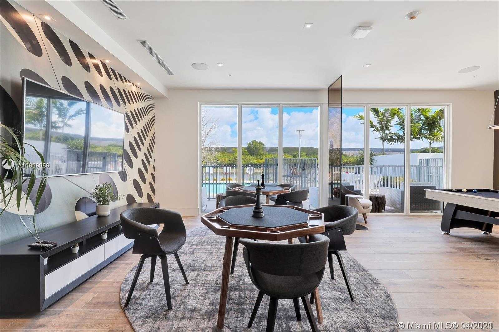 Small Image of 6760 NORTH WEST 103RD PL, Doral Number 14