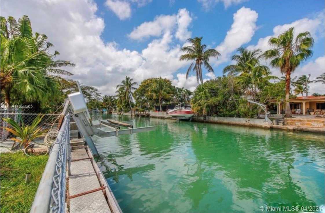 Small Image of 1395 DAYTONIA RD, Miami Beach Number 13
