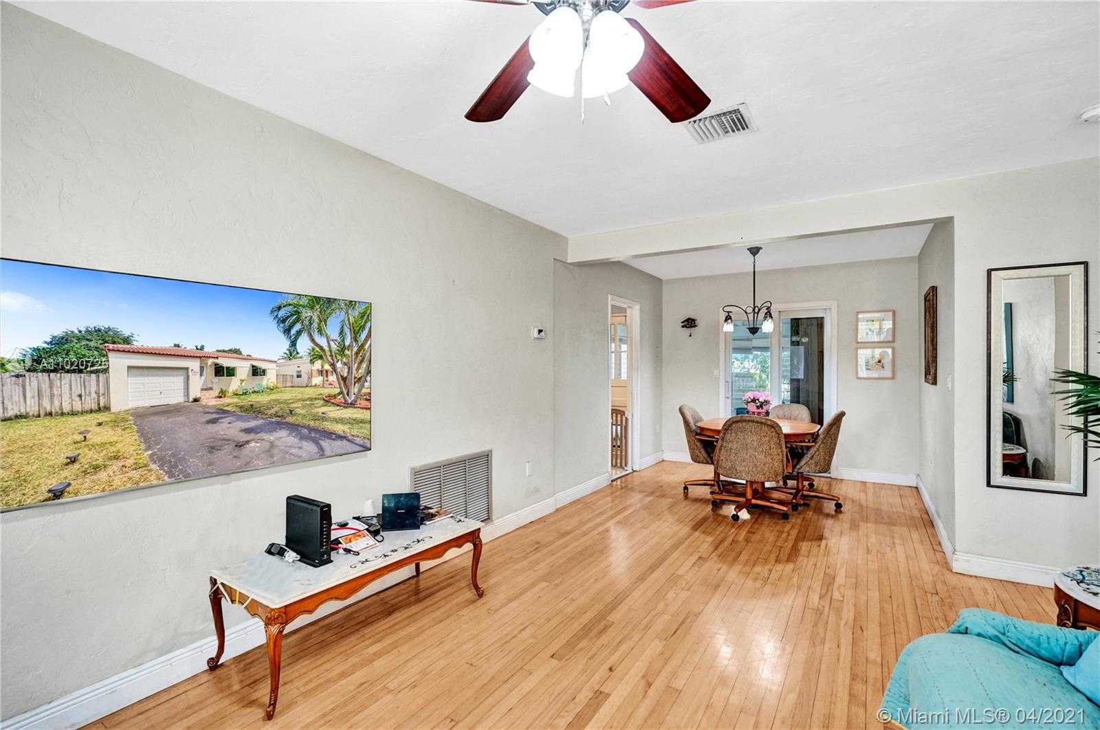 Small Image of 1009 NORTH 17TH CT, Hollywood Number 11
