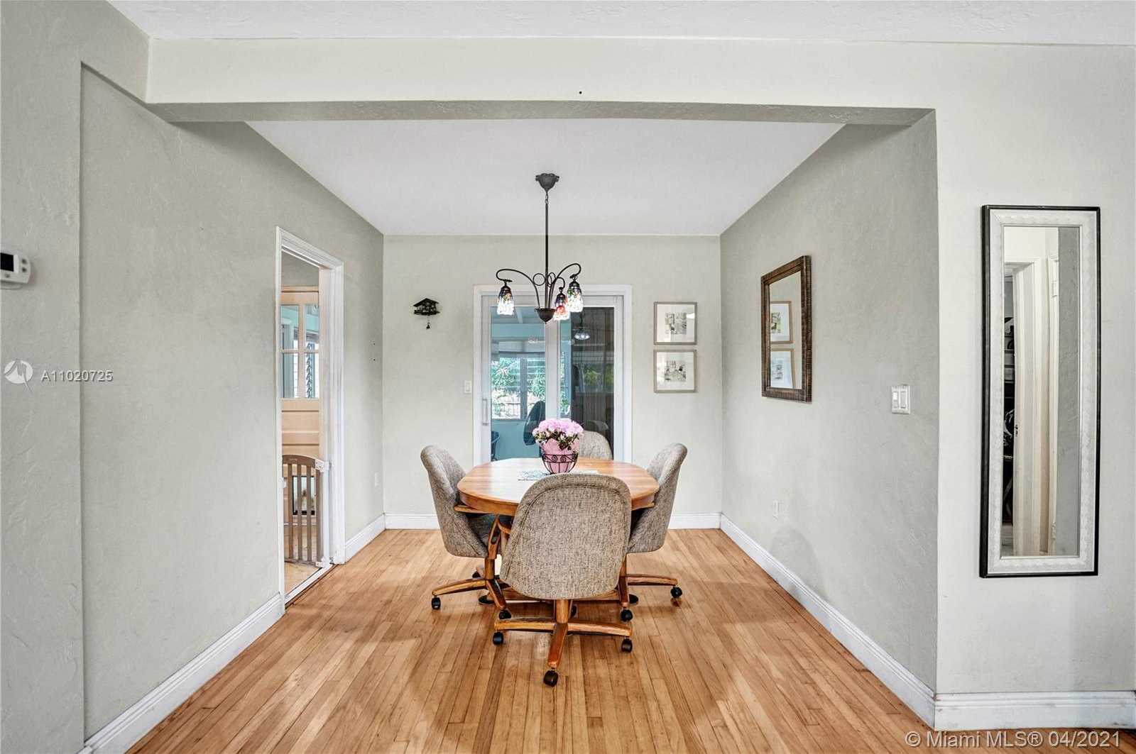 Small Image of 1009 NORTH 17TH CT, Hollywood Number 14
