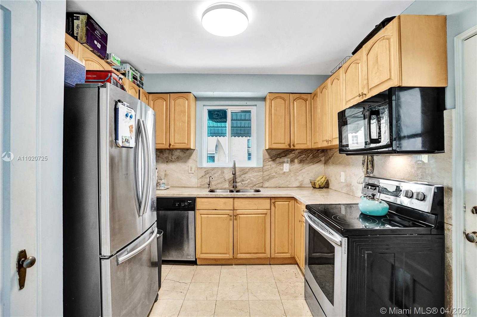 Small Image of 1009 NORTH 17TH CT, Hollywood Number 16