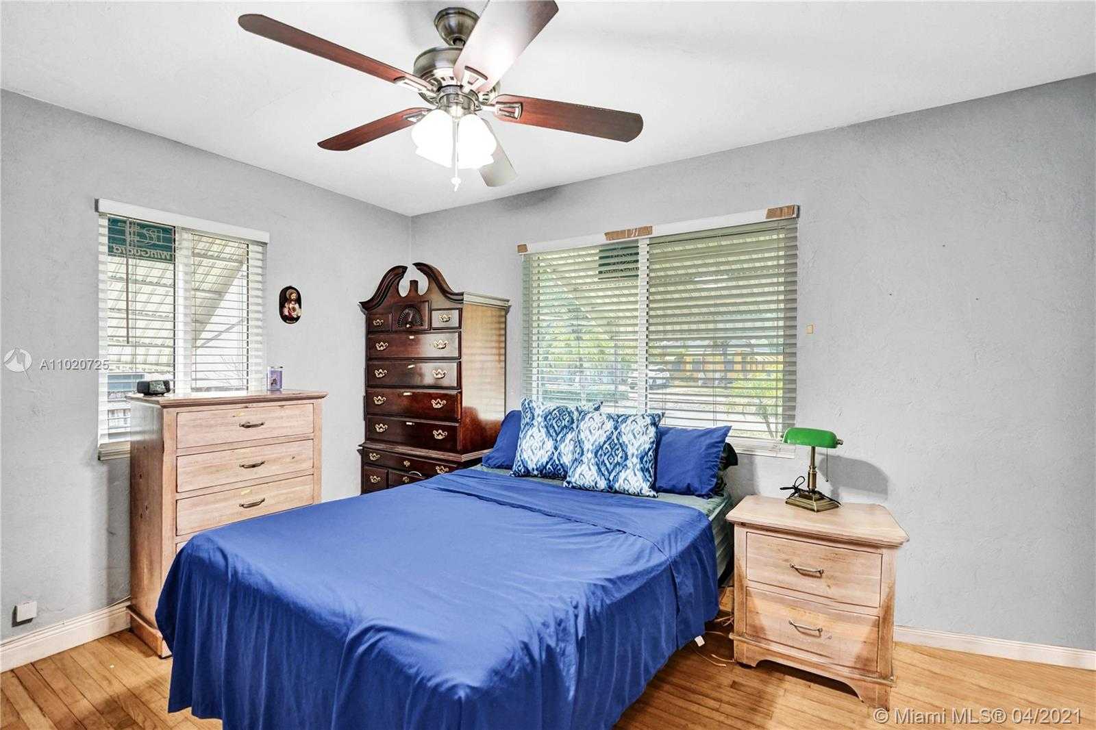 Small Image of 1009 NORTH 17TH CT, Hollywood Number 19