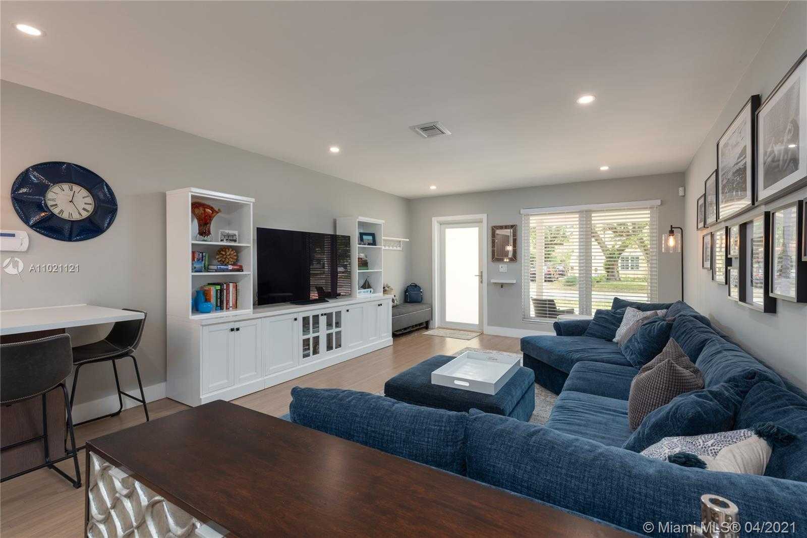 Small Image of 708 MAJORCA AVE, Coral Gables Number 6