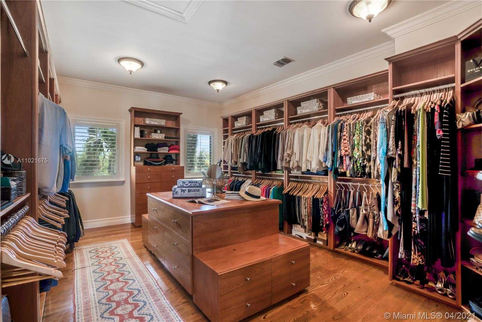 Small Image of 1015 SAN PEDRO AVE, Coral Gables Number 51