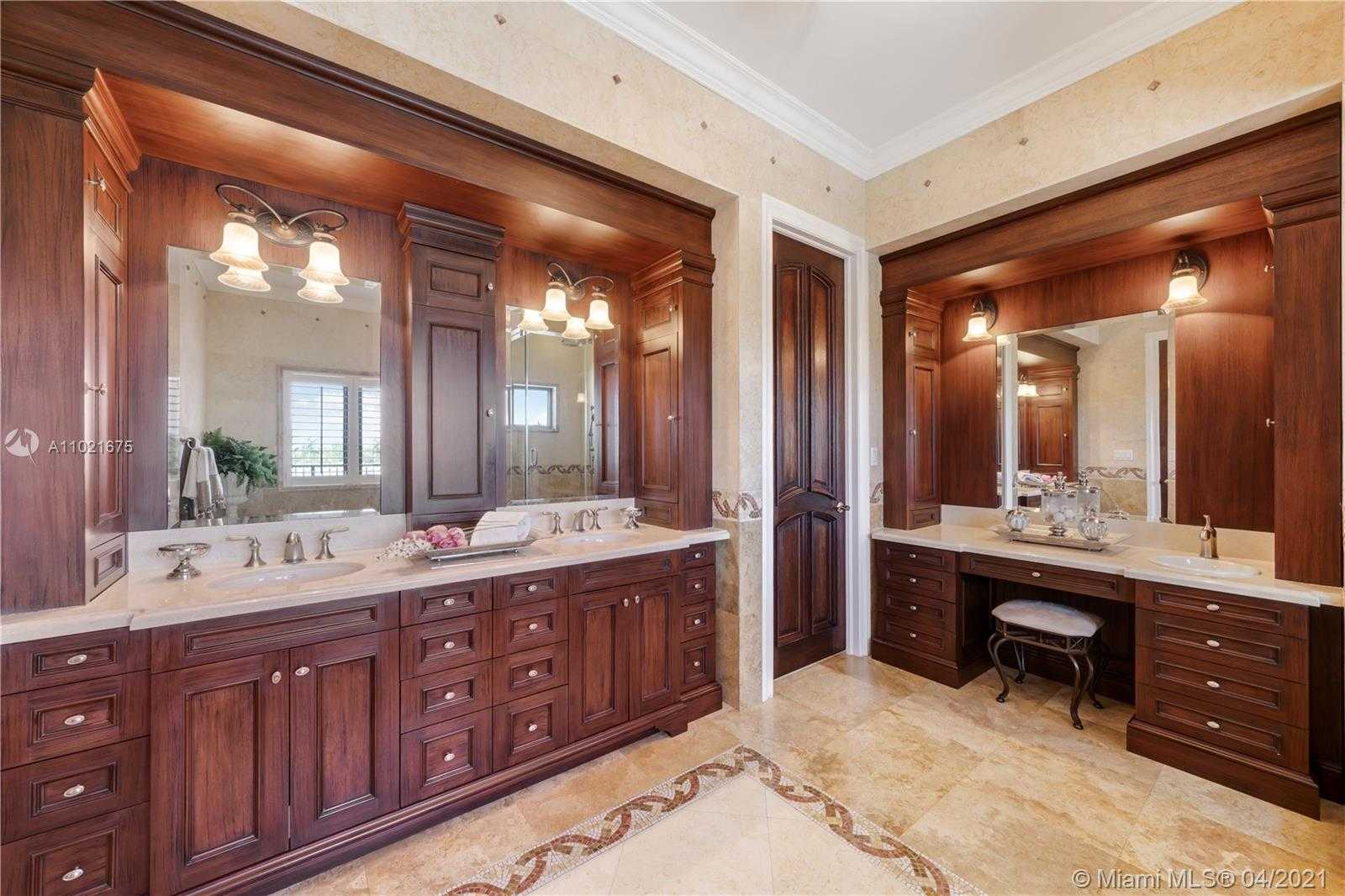 Small Image of 1015 SAN PEDRO AVE, Coral Gables Number 53