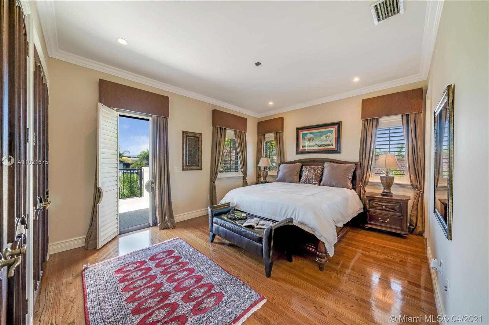 Small Image of 1015 SAN PEDRO AVE, Coral Gables Number 58