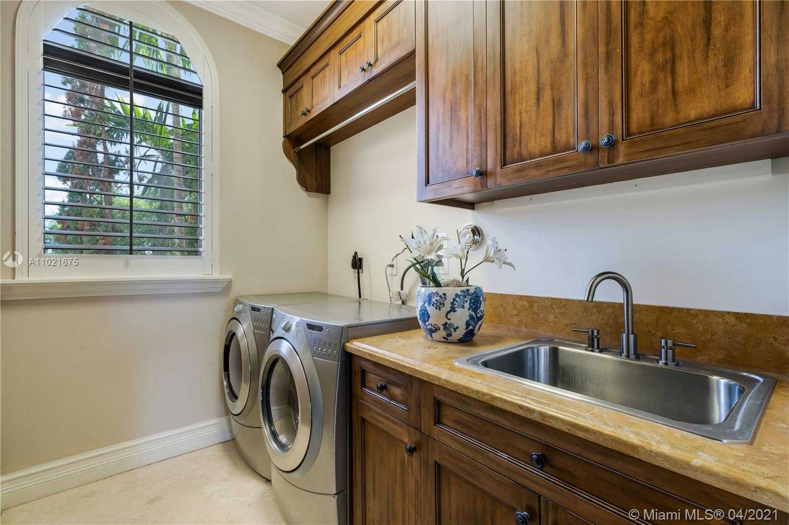 Small Image of 1015 SAN PEDRO AVE, Coral Gables Number 63