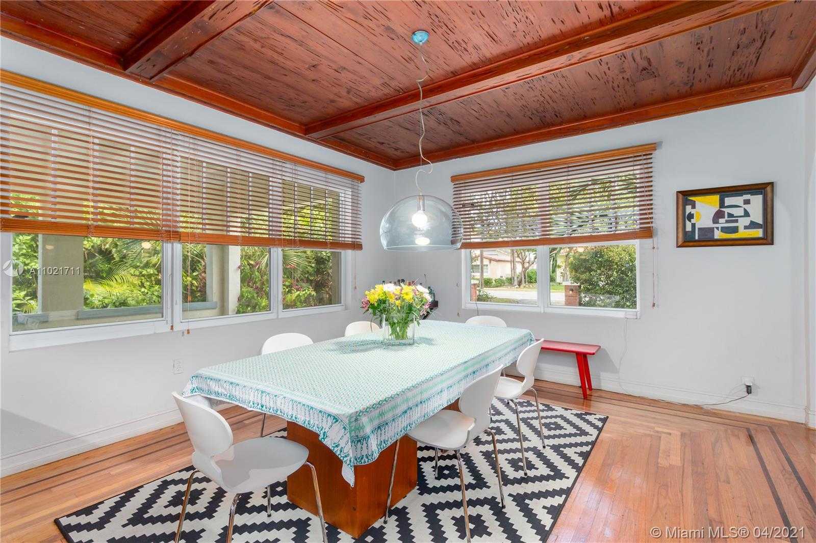 Small Image of 1710 HERNANDO ST, Coral Gables Number 13