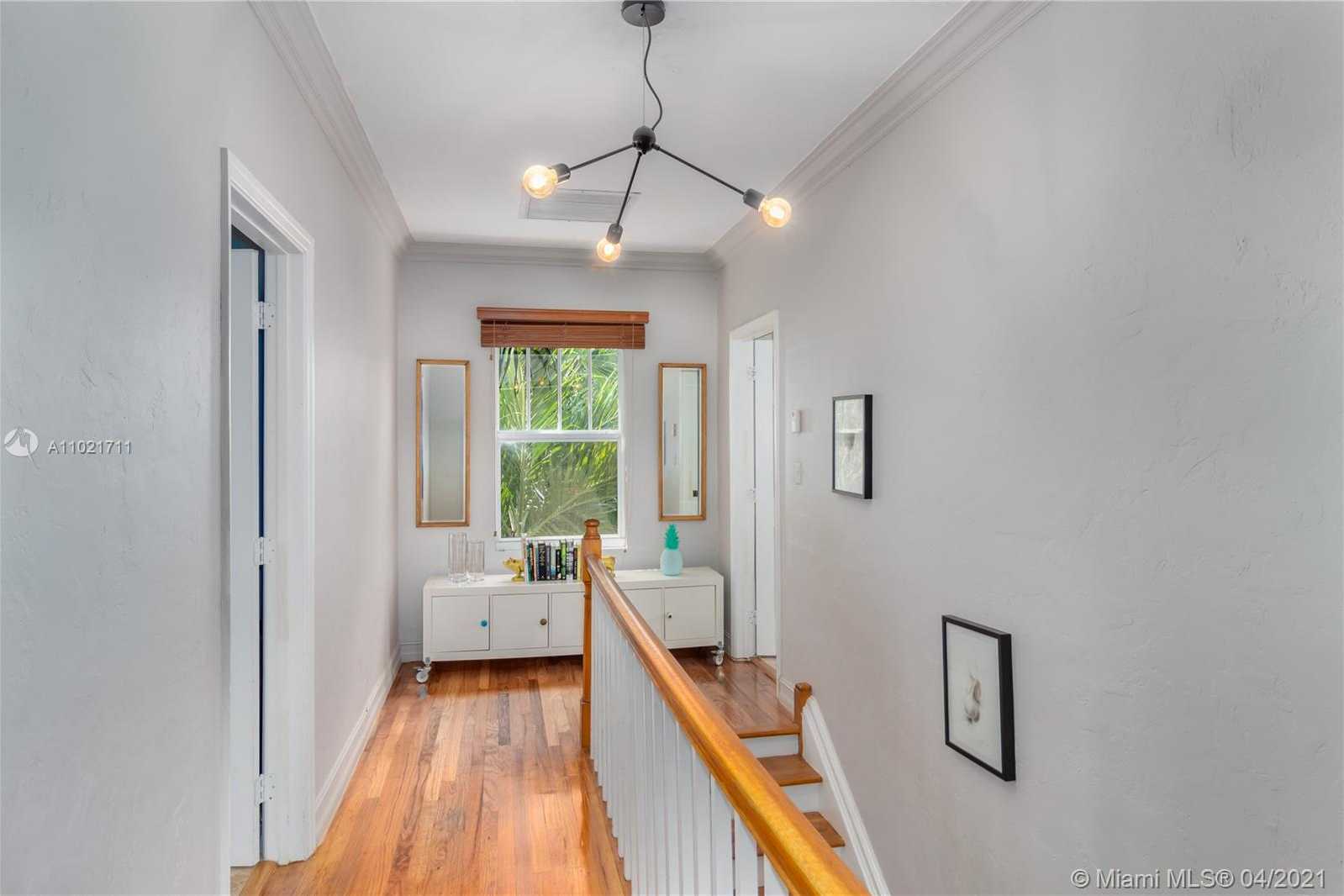 Small Image of 1710 HERNANDO ST, Coral Gables Number 16