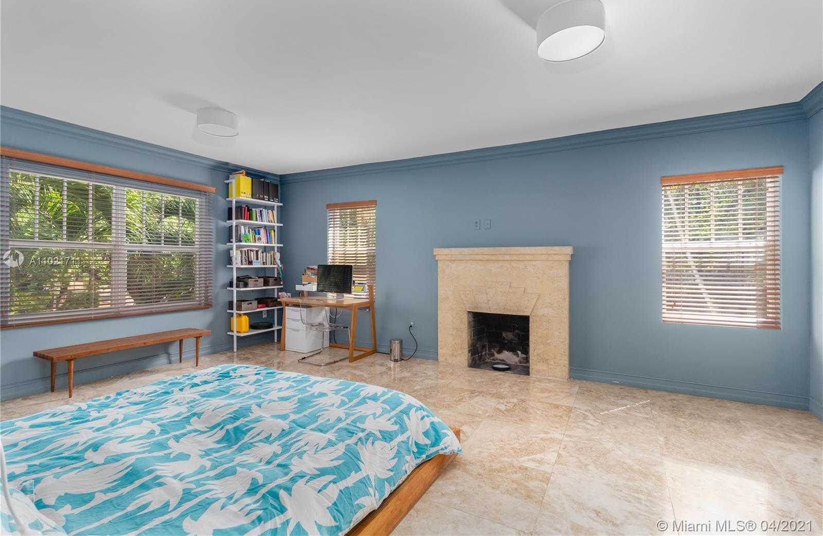 Small Image of 1710 HERNANDO ST, Coral Gables Number 17