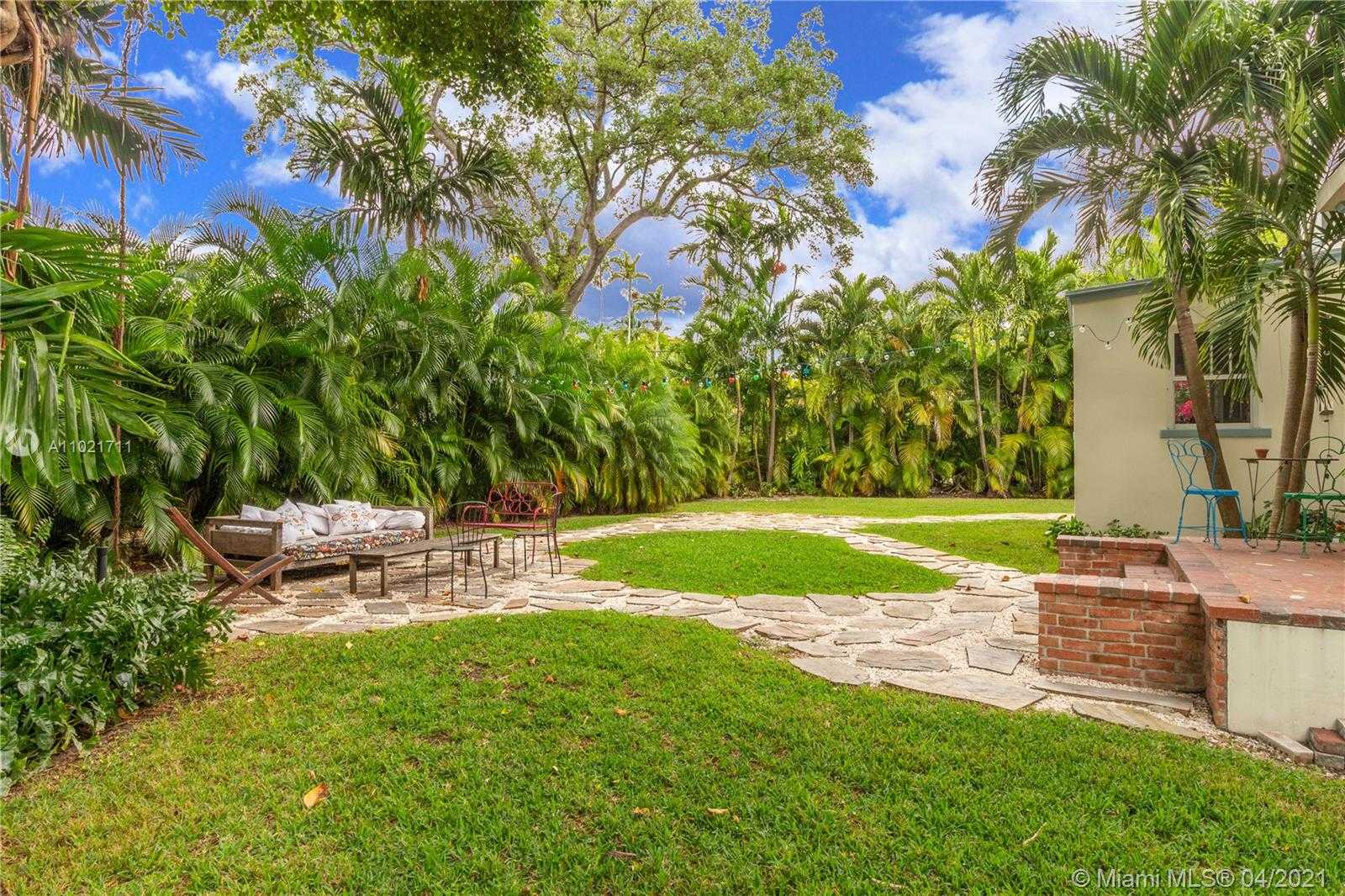 Small Image of 1710 HERNANDO ST, Coral Gables Number 27