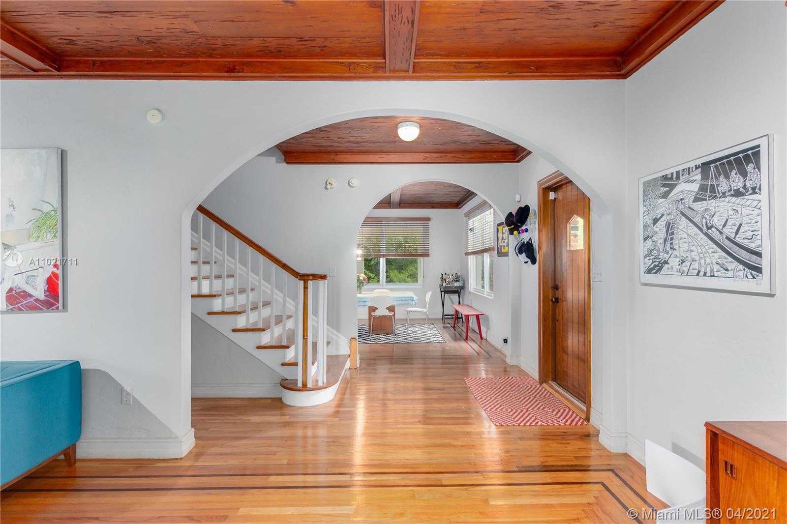 Small Image of 1710 HERNANDO ST, Coral Gables Number 7