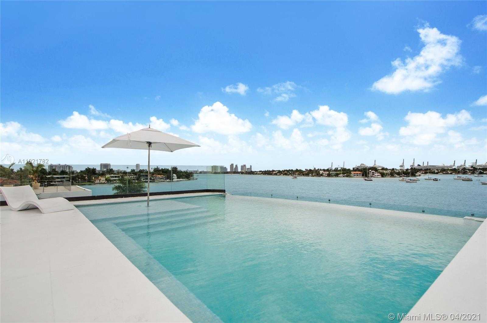 Small Image of 1374 SOUTH VENETIAN WAY, Miami Number 51