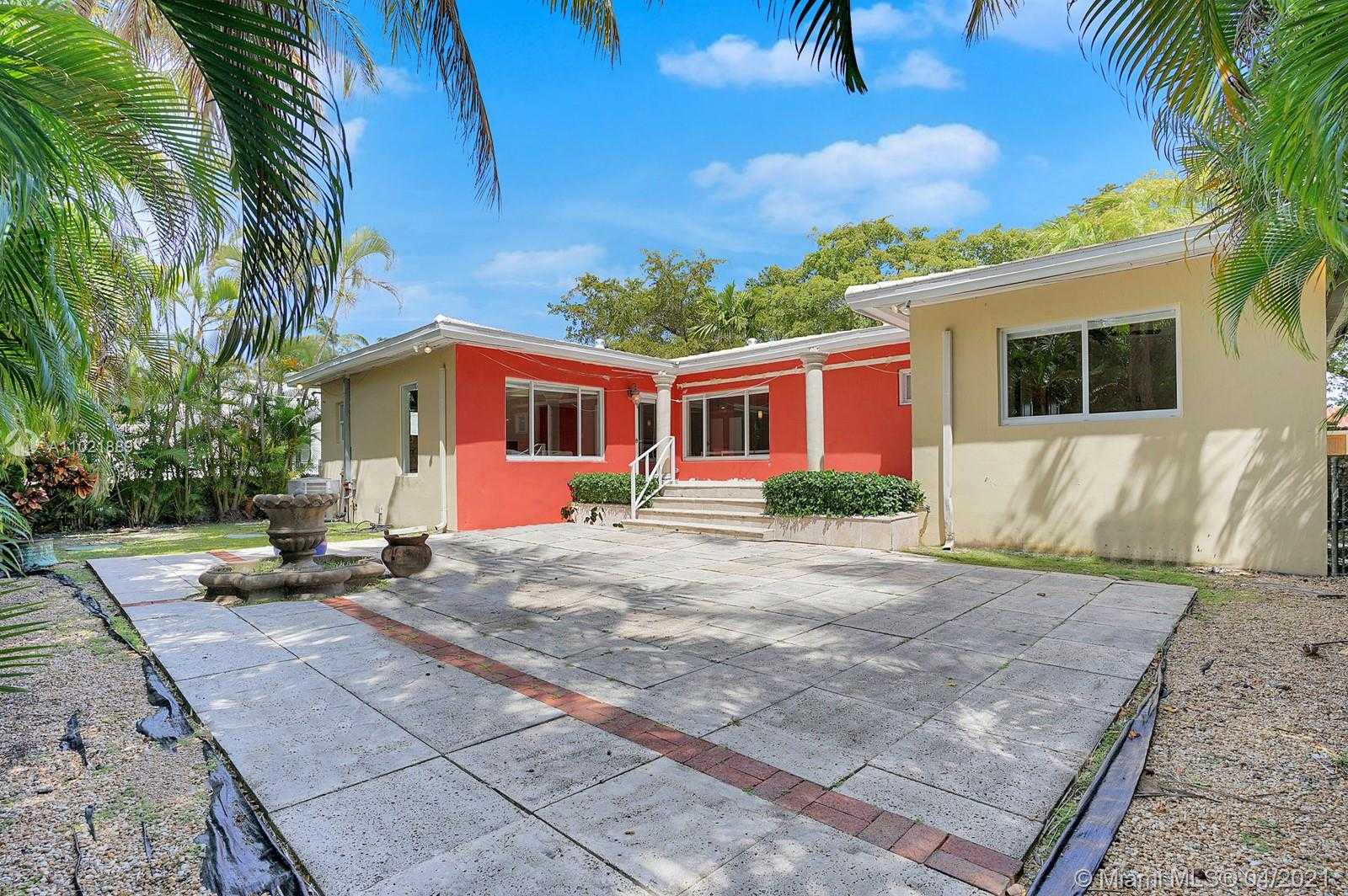 Small Image of 1220 CAPRI ST, Coral Gables Number 16