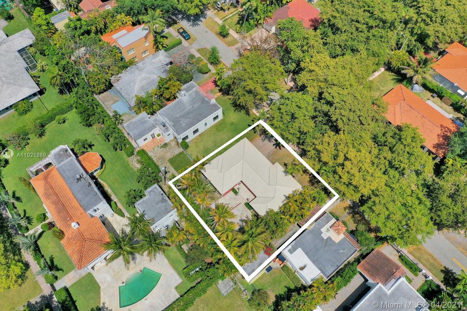 Small Image of 1220 CAPRI ST, Coral Gables Number 17