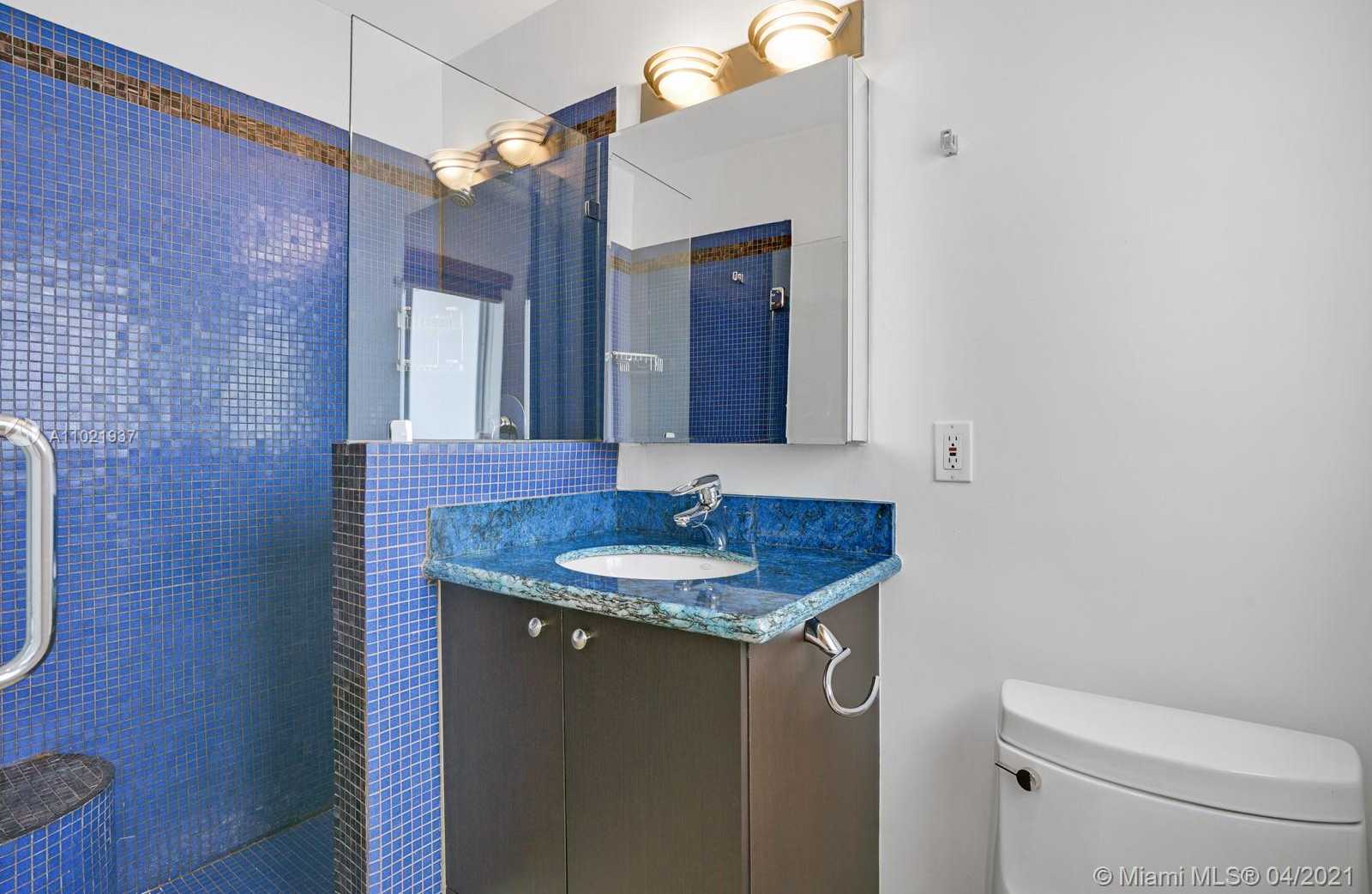 Small Image of 1210 CAPRI ST, Coral Gables Number 10