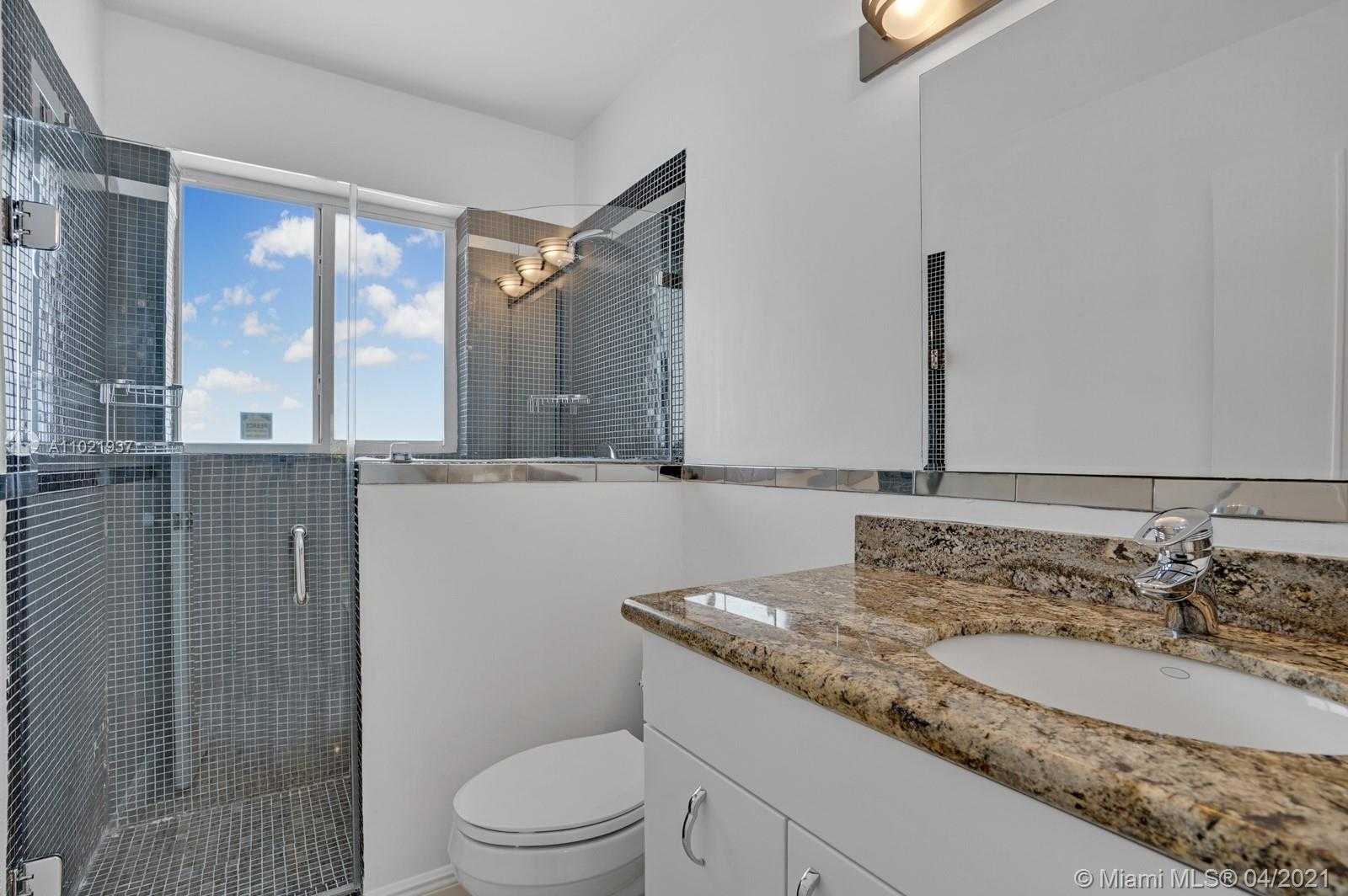 Small Image of 1210 CAPRI ST, Coral Gables Number 13