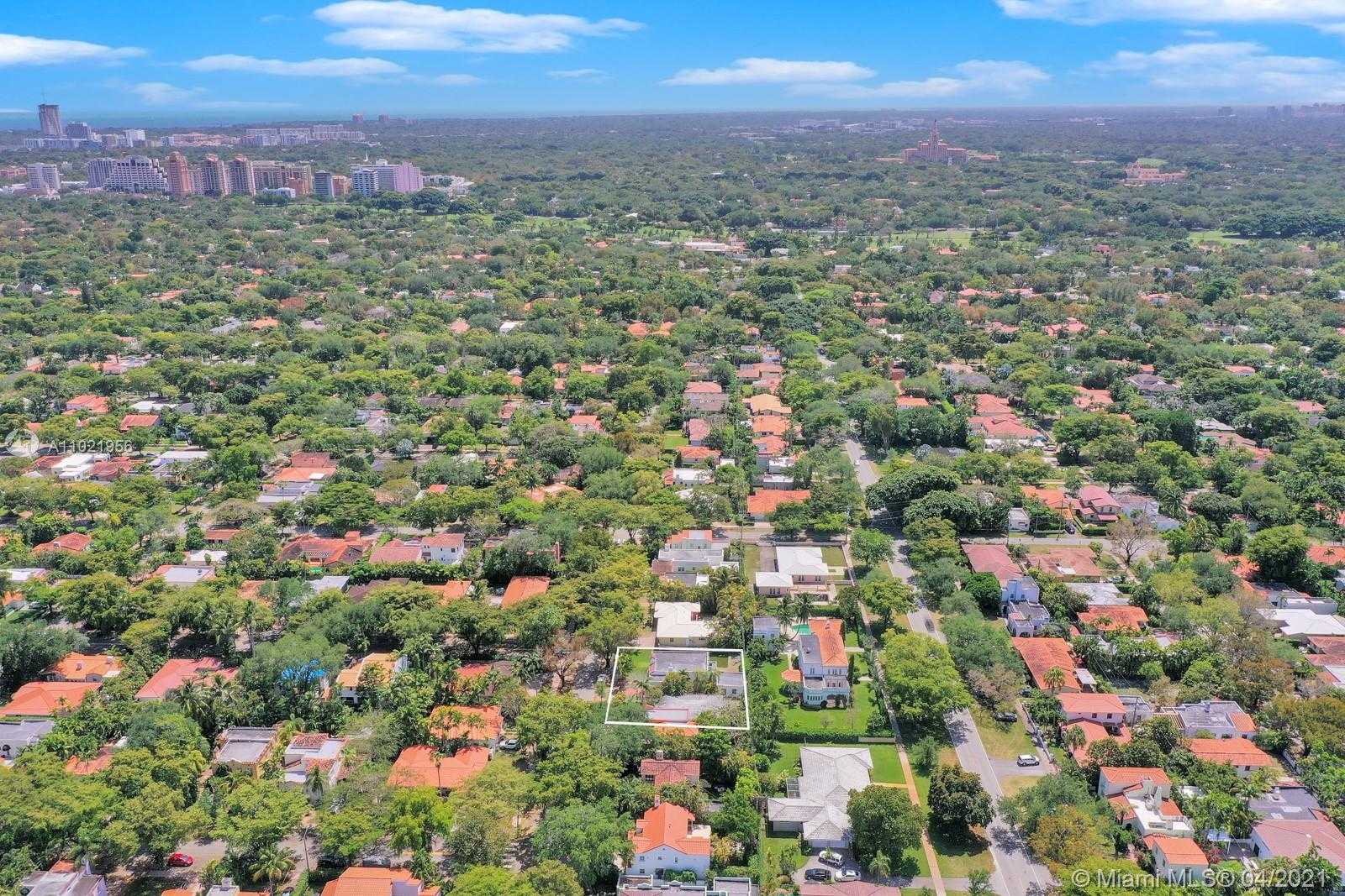 Small Image of 1214 CAPRI ST, Coral Gables Number 20