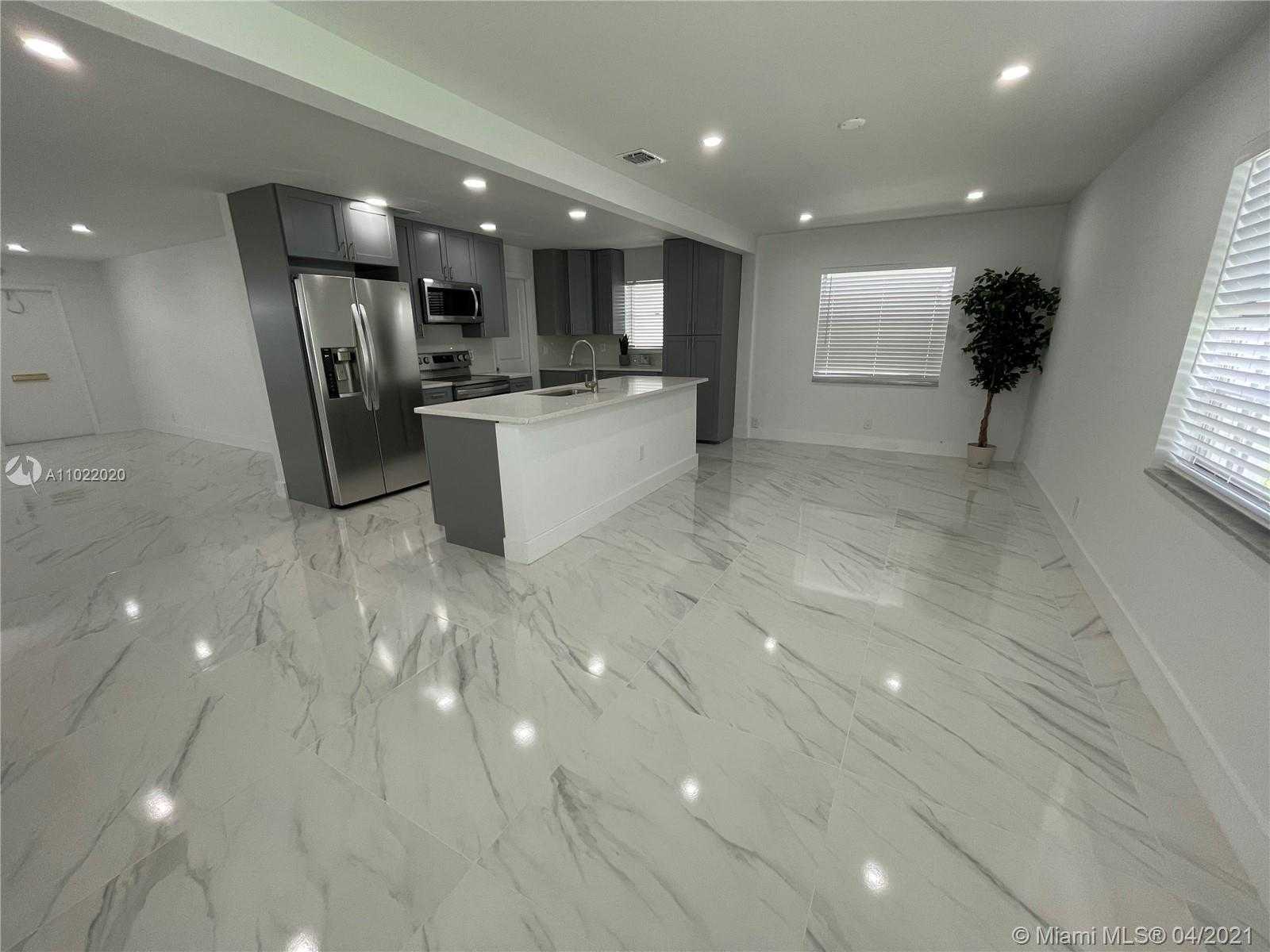 Small Image of 2083 SOUTH WEST 13TH TER, Boynton Beach Number 3