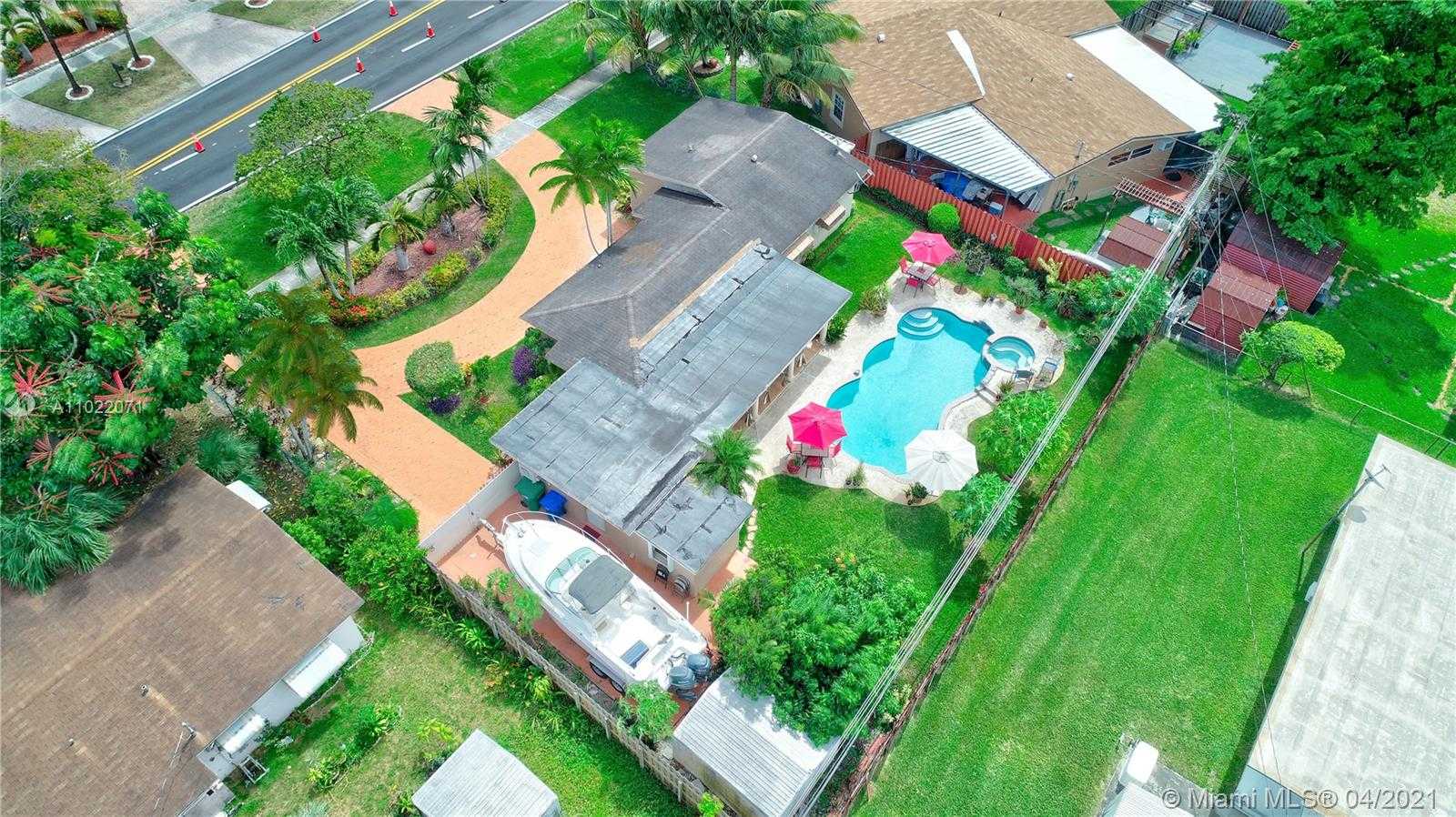 Small Image of 17020 NORTH WEST 82ND AVE, Hialeah Number 13