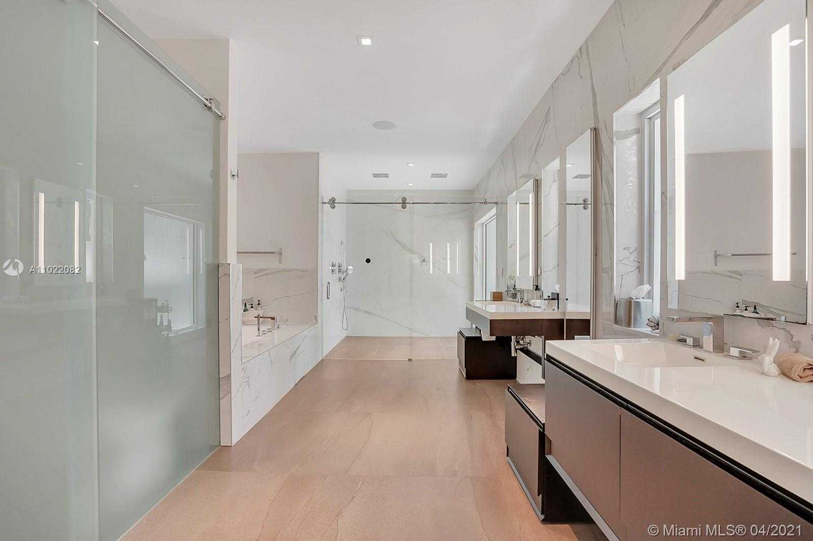 Small Image of 3870 LEAFY WAY, Miami Number 13