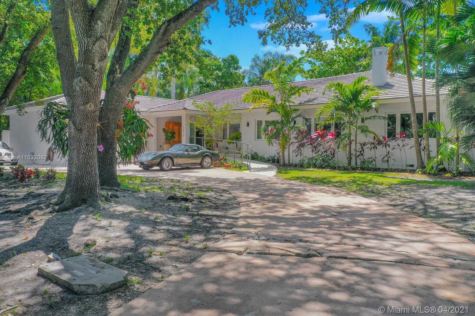 Small Image of 3870 LEAFY WAY, Miami Number 29