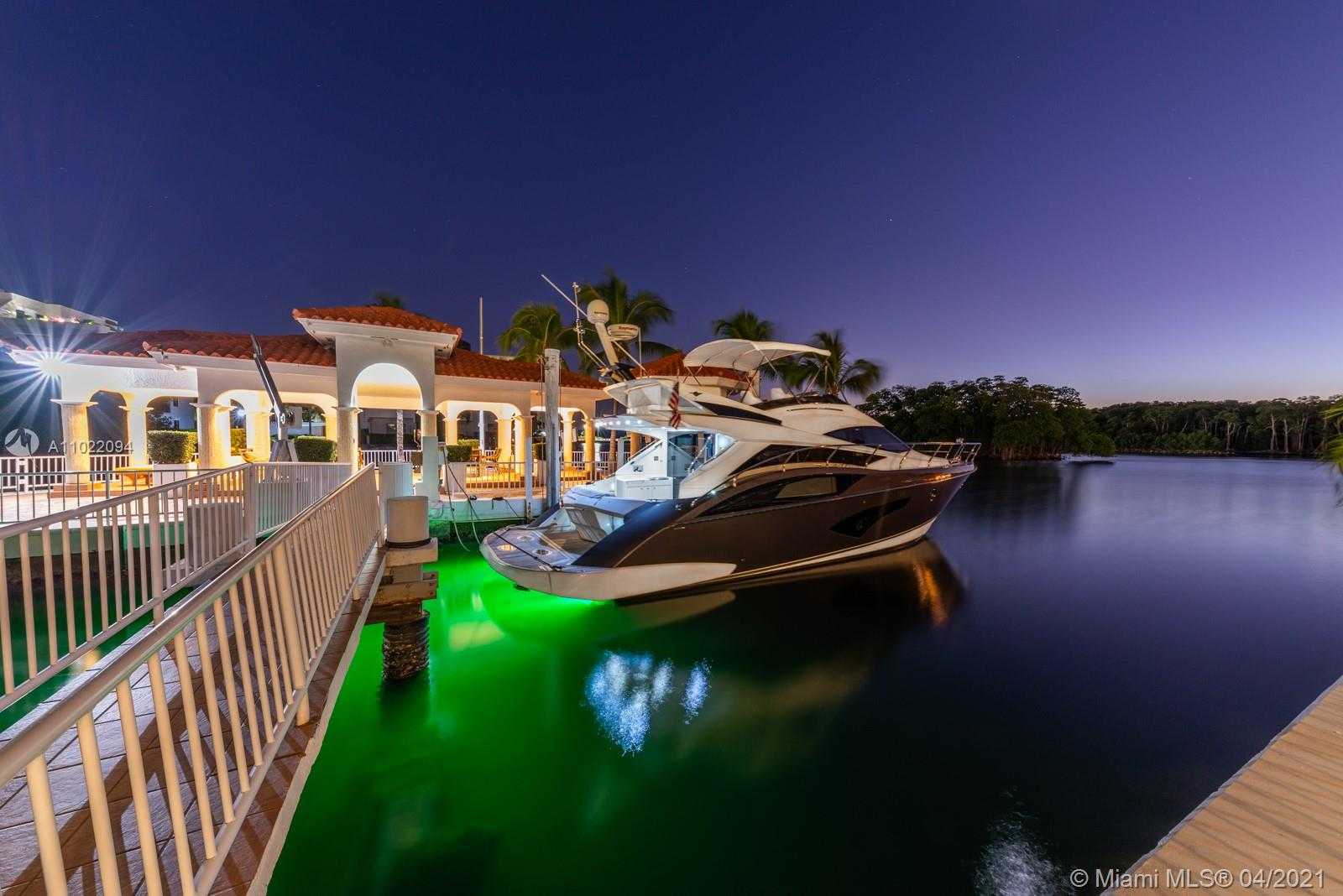 Small Image of 326 ATLANTIC AVE, Sunny Isles Beach Number 2