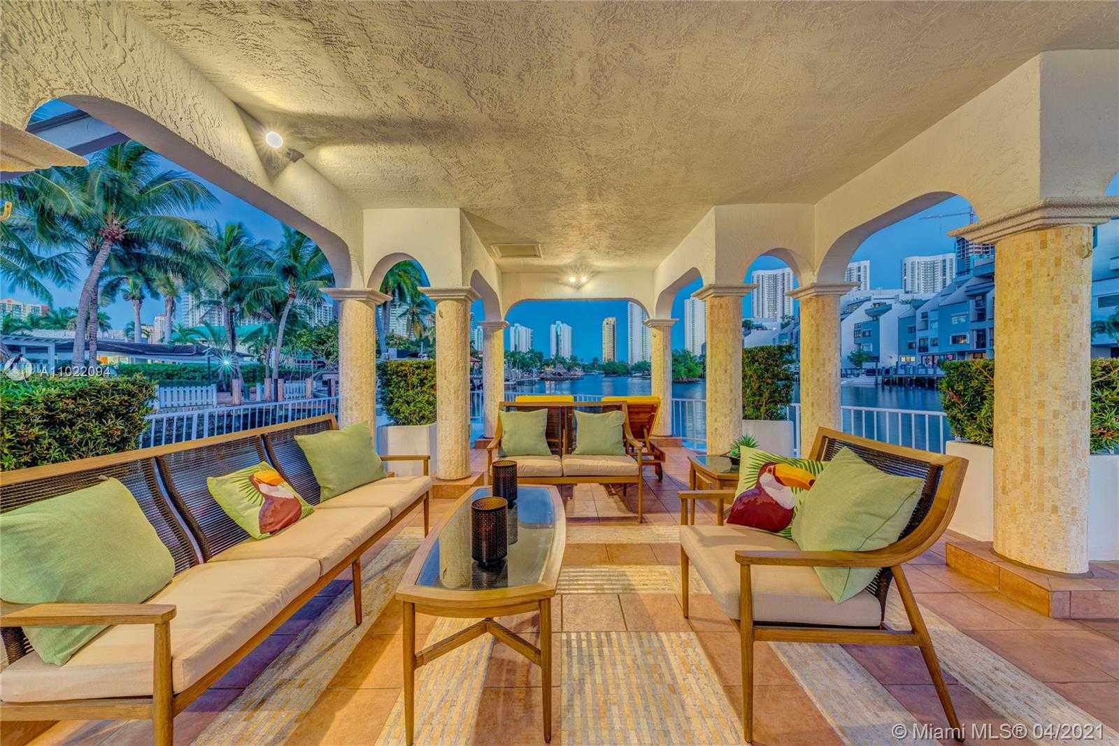 Small Image of 326 ATLANTIC AVE, Sunny Isles Beach Number 34
