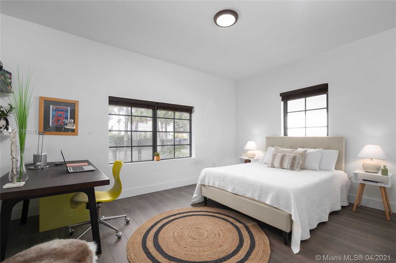 Small Image of 556 NORTH EAST 74TH ST, Miami Number 18