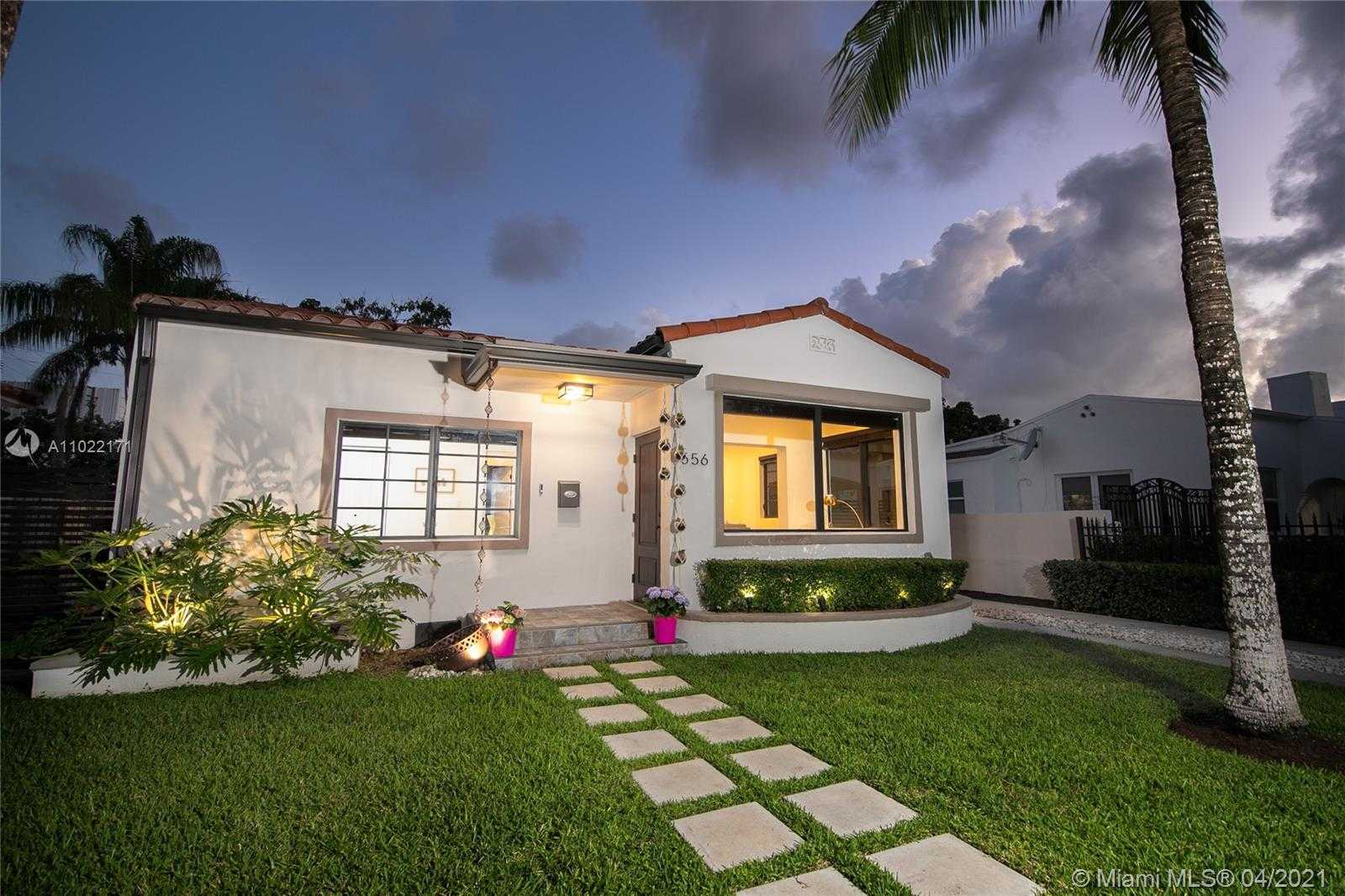 Small Image of 556 NORTH EAST 74TH ST, Miami Number 2
